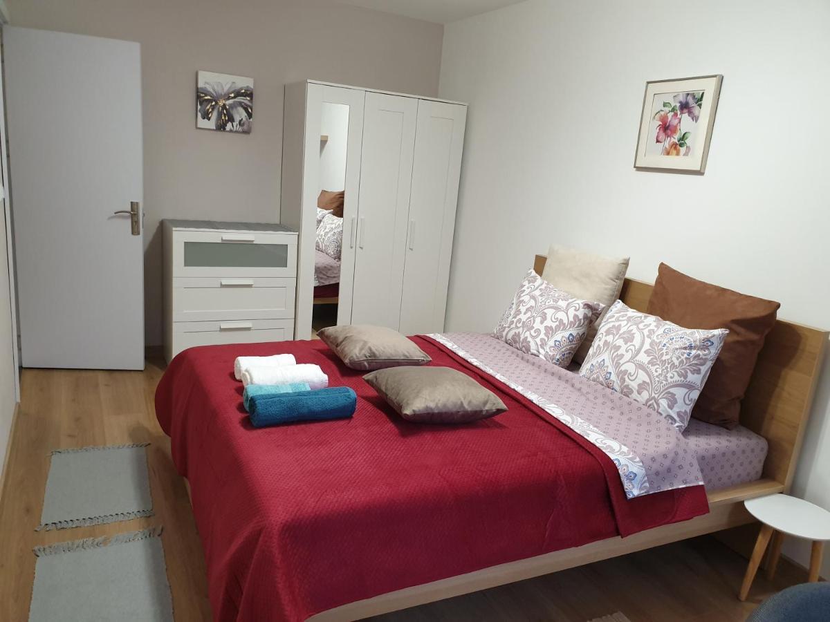 New The Twins Varna Two-Bedroom, Apt 5 At 15 Tsani Ginchev Street, Floor 3 Exterior foto
